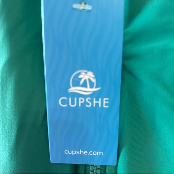 Cupshe Green and Blue Long Sleeve One Piece Swimsuit - Picture 4 of 10